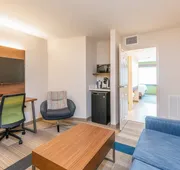 Holiday Inn Express & Suites Bradenton West by IHG hotel detail image 7