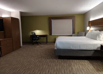 Holiday Inn Express & Suites Claypool Hill (Richlands Area) by IHG hotel thumbnail 5