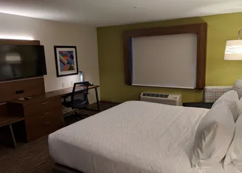 Holiday Inn Express & Suites Claypool Hill (Richlands Area) by IHG hotel thumbnail 6
