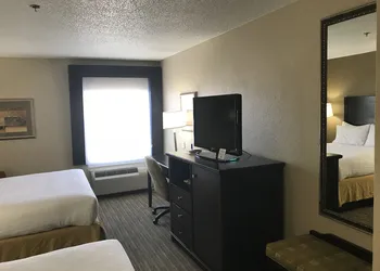 Holiday Inn Express London by IHG hotel thumbnail 6