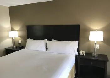 Holiday Inn Express London by IHG hotel thumbnail 7