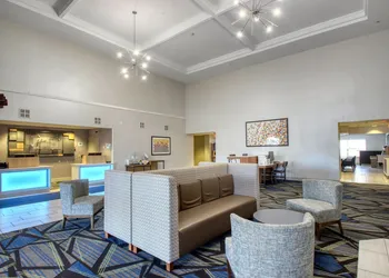 Holiday Inn Express Hotel & Suites Oshkosh by IHG hotel thumbnail 5