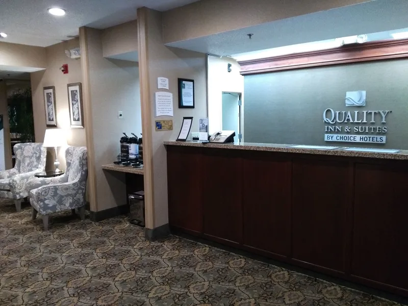 Quality Inn & Suites Benton - Draffenville hotel detail image 2