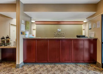 Quality Inn & Suites Benton - Draffenville hotel thumbnail 3