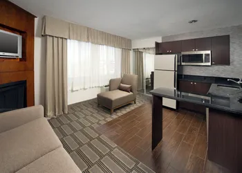 Holiday Inn Express Baltimore at the Stadiums by IHG hotel thumbnail 6