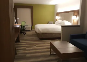 Holiday Inn Express Hotel & Suites Jacksonville - South by IHG hotel thumbnail 2