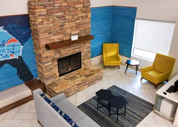 Holiday Inn Express & Suites Hiawassee by IHG hotel thumbnail 2