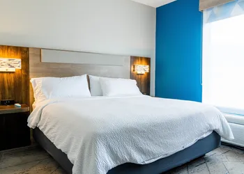 Holiday Inn Express & Suites Hiawassee by IHG hotel thumbnail 6
