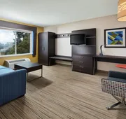Holiday Inn Express Suites Belmont by IHG hotel detail image 7