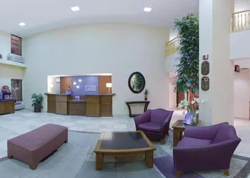Holiday Inn Express Hotel & Suites Phoenix-Airport by IHG hotel thumbnail 2