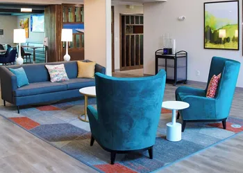 Comfort Inn & Suites NW Milwaukee hotel thumbnail 6
