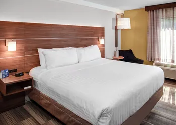 Holiday Inn Express Richmond-Mechanicsville by IHG hotel thumbnail 3