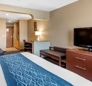 Comfort Inn & Suites Napoleon hotel detail image 5
