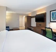 Holiday Inn Express Hotel & Suites Sunbury - Columbus Area by IHG hotel detail image 5