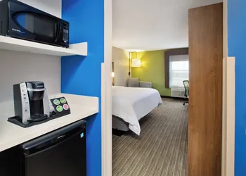 Holiday Inn Express Hotel & Suites Sunbury - Columbus Area by IHG hotel thumbnail 6