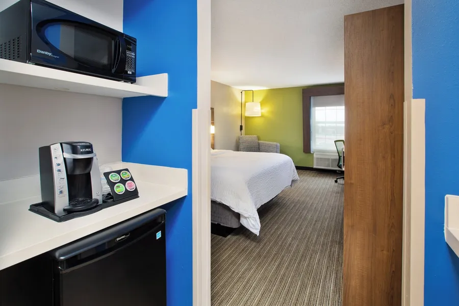 Holiday Inn Express Hotel & Suites Sunbury - Columbus Area by IHG hotel detail image 6