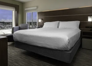 Holiday Inn Express N.Myrtle Beach- Little River by IHG hotel thumbnail 3
