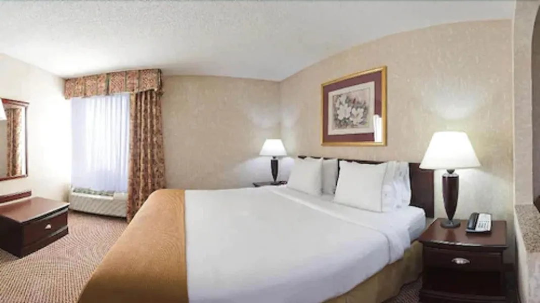 Holiday Inn Express Hotel & Suites Corinth by IHG hotel detail image 2