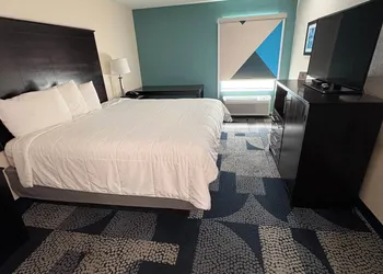 Baymont by Wyndham Iowa Lake Charles hotel thumbnail 6