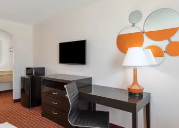 Howard Johnson by Wyndham Rock Hill hotel thumbnail 5