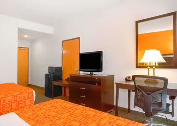 Howard Johnson by Wyndham Beckley hotel thumbnail 5