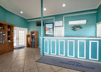 Howard Johnson by Wyndham Ocean City Oceanfront hotel thumbnail 2