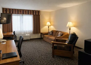 Fireside Inn and Suites hotel thumbnail 8
