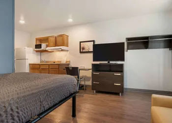 Extended Stay America Select Suites - Pensacola - Northeast hotel thumbnail 7