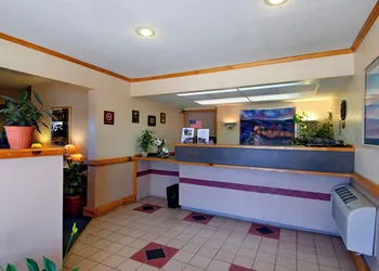Americas Best Value Inn Garden City hotel thumbnail 3