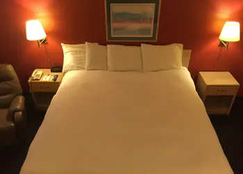 Americas Best Value Inn Garden City hotel thumbnail 7