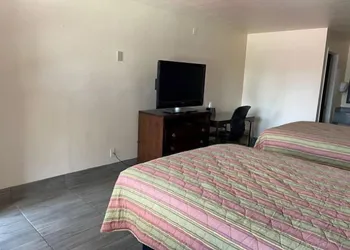 Texas Inn hotel thumbnail 8