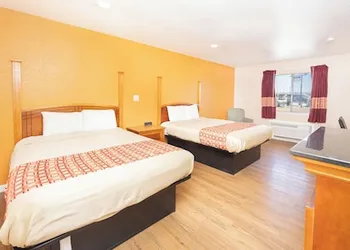 Regency Inn Hondo hotel thumbnail 7