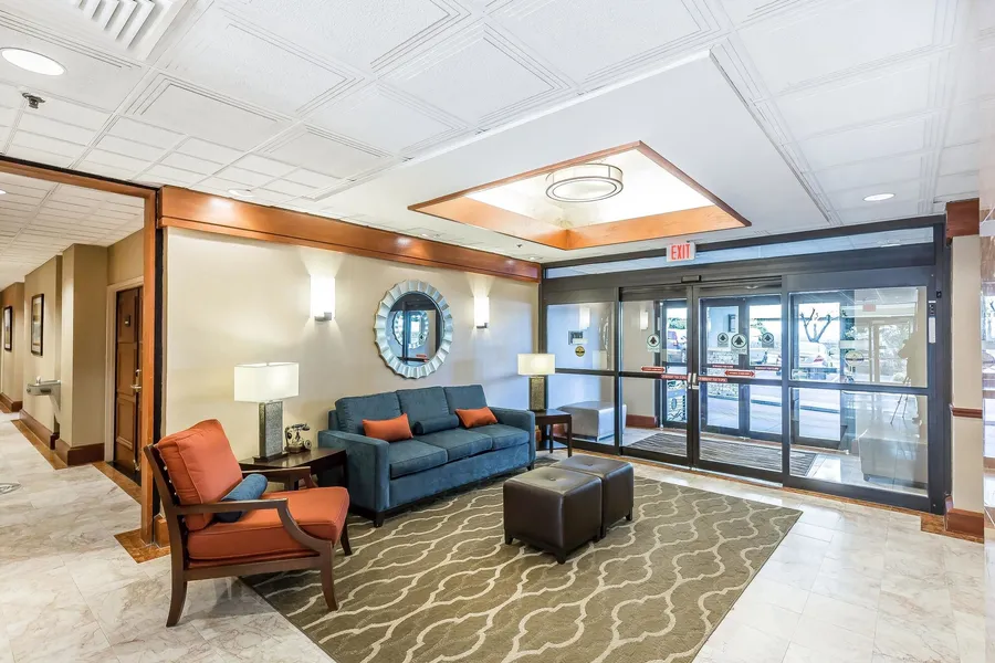 Comfort Inn Shady Grove - Gaithersburg - Rockville hotel detail image 2