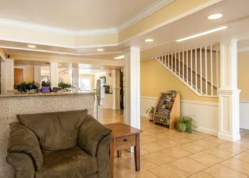 Quality Inn hotel thumbnail 2