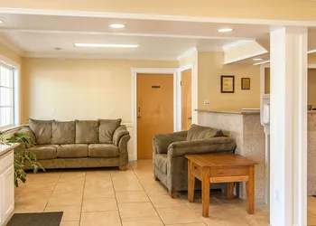 Quality Inn hotel thumbnail 5