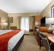 Comfort Inn & Suites Hamilton Place hotel detail image 4