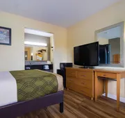 Econo Lodge Battleboro - Rocky Mount I-95 hotel detail image 7