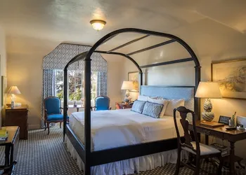 L Auberge Carmel hotel thumbnail 3