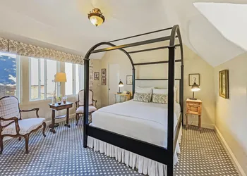 L Auberge Carmel hotel thumbnail 5