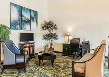 Quality Inn Jackson hotel thumbnail 4