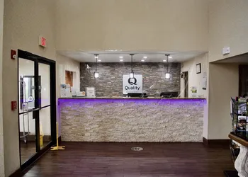 Quality Inn & Suites Pine Bluff hotel thumbnail 2