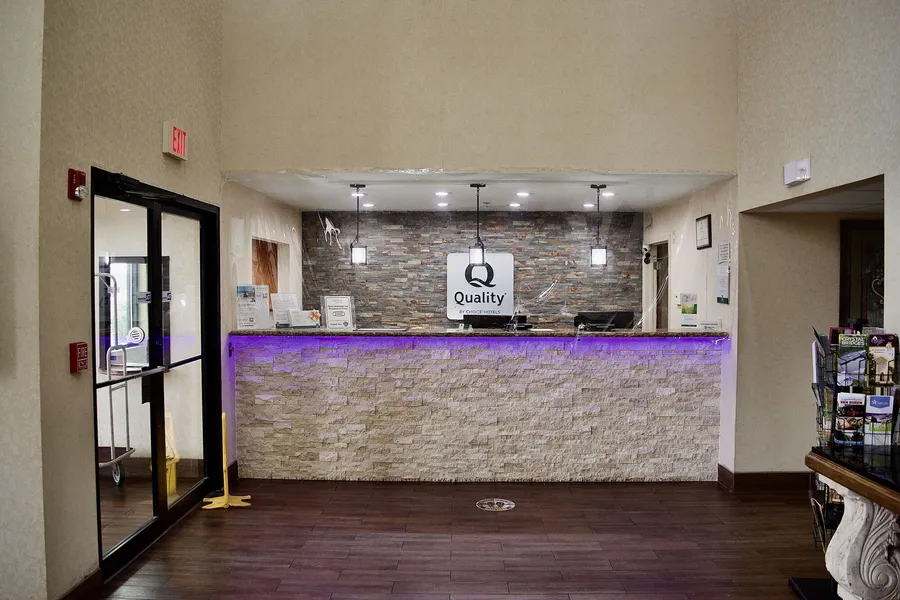 Quality Inn & Suites Pine Bluff hotel detail image 2