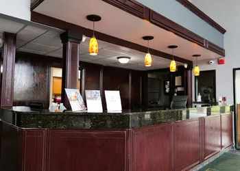 Baymont by Wyndham Flint Airport North hotel thumbnail 7