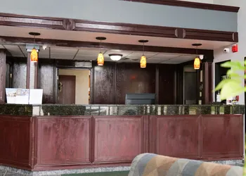 Baymont by Wyndham Flint Airport North hotel thumbnail 8