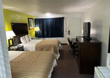 Driftwood Inn hotel thumbnail 6