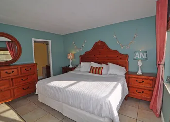 Lido Islander Inn hotel thumbnail 5