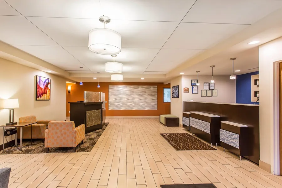 Comfort Inn & Suites Cookeville hotel detail image 2