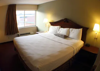 The Garden Inn hotel thumbnail 8