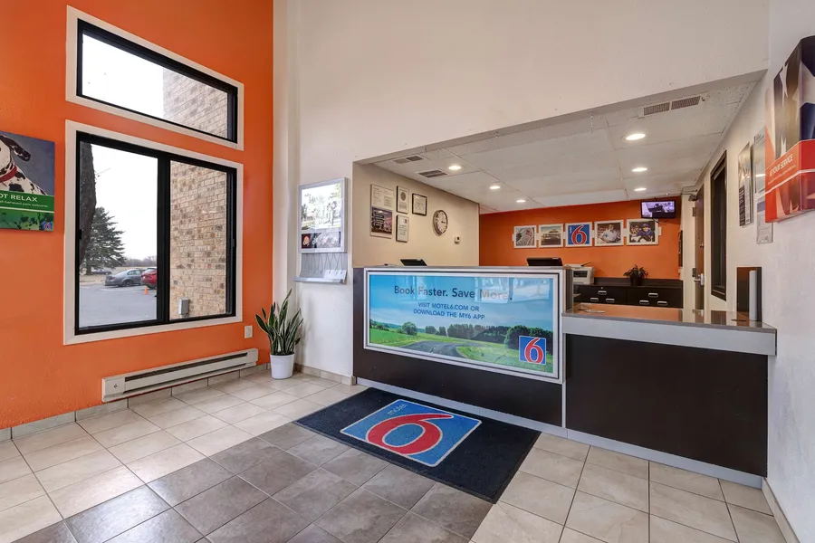 Motel 6 Lakeville, MN - South - Lakeville hotel detail image 2
