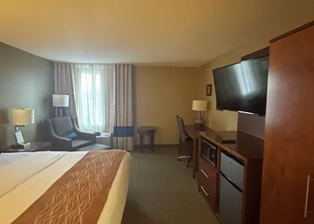 Comfort Inn North/Polaris hotel thumbnail 8